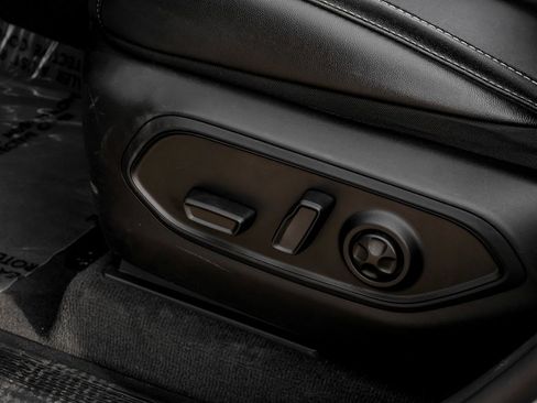 Used 2023 Jeep Grand Cherokee L Limited image 41