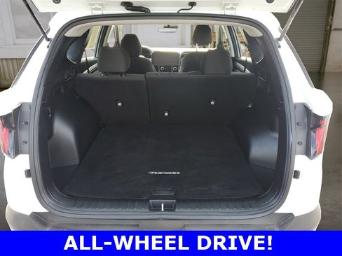 Used 2022 Hyundai Tucson SE image 7