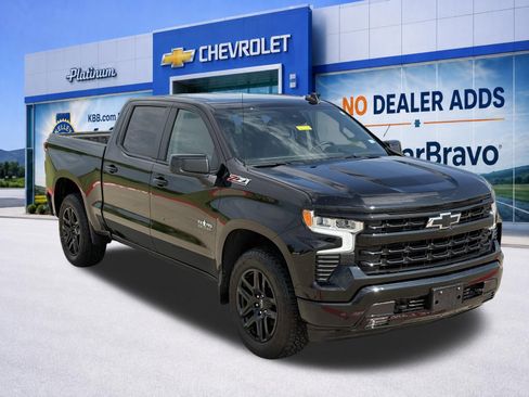 Used 2025 Chevrolet Silverado 1500 RST w/ Z71 Off-Road Package AWD/4WD image 14