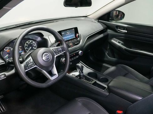 Used 2022 Nissan Altima 2.5 S FWD image 17