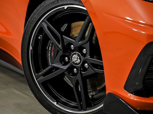 Used 2021 Chevrolet Corvette Stingray Preferred Conv w/ Z51 Performance Package RWD image 3