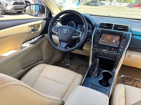 Used 2015 Toyota Camry XLE FWD image 12