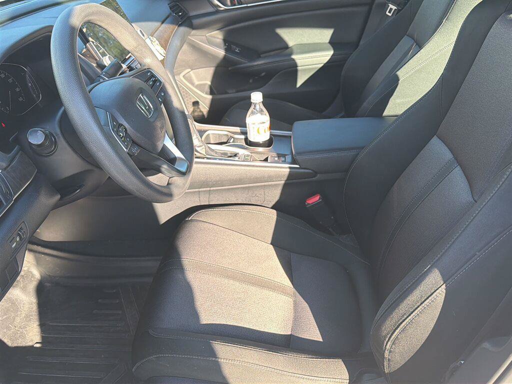 Used 2019 Honda Accord EX image 10