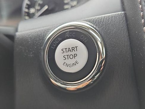 Used 2024 Nissan Armada Platinum w/ Captain's Chairs Package image 17