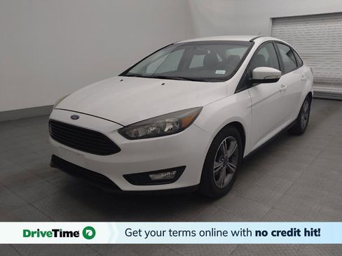 Used 2017 Ford Focus SE image 1