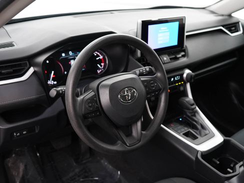 Used 2023 Toyota RAV4 LE AWD/4WD image 20