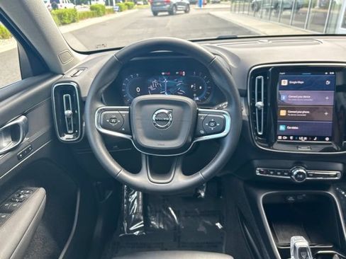 Used 2025 Volvo XC40 B5 Plus AWD/4WD image 20