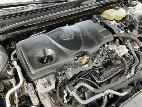 Used 2022 Toyota Avalon XSE image 14