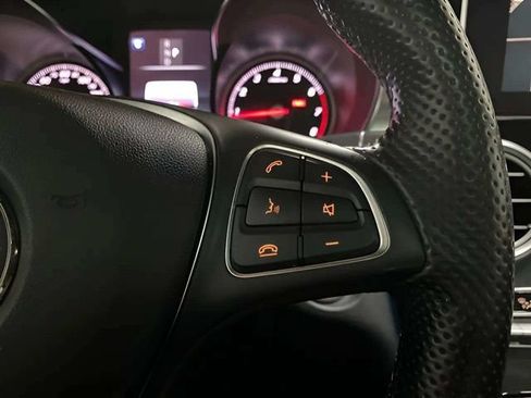 Used 2017 Mercedes-Benz GLC 300 4MATIC image 36