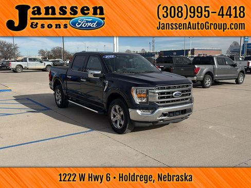 Used 2022 Ford F150 Lariat image 2