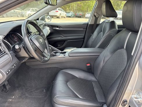 Used 2024 Toyota Camry XSE image 11