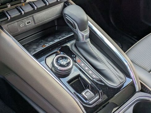 New 2025 GMC Canyon Denali image 24