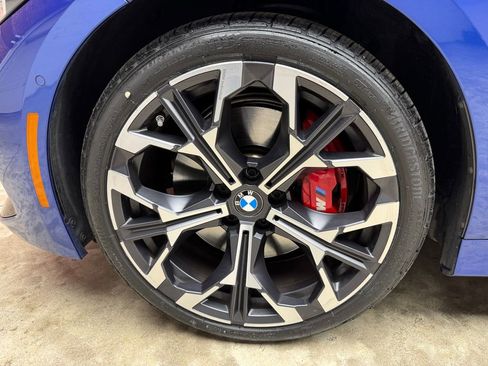 Certified 2025 BMW 330i xDrive Sedan w/ M Sport Package AWD/4WD image 28