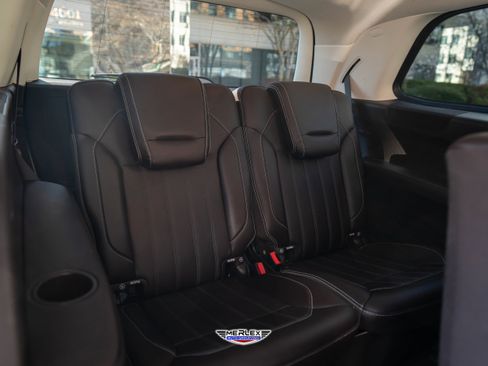 Used 2017 Mercedes-Benz GLS 450 4MATIC w/ Premium Package image 17