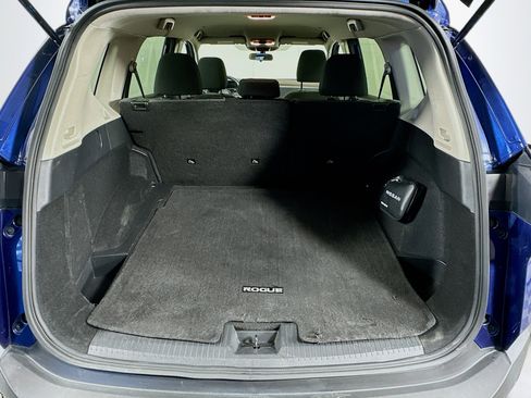 Used 2023 Nissan Rogue SV AWD/4WD image 28