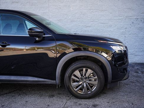 Used 2022 Nissan Pathfinder S image 17