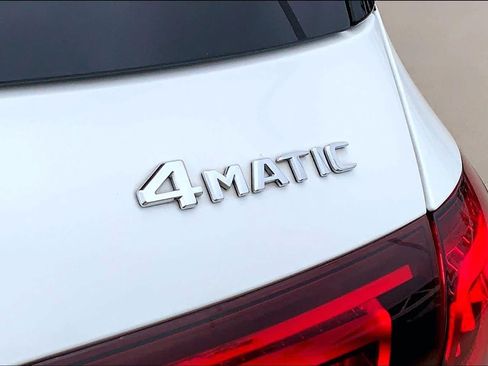 Used 2021 Mercedes-Benz GLE 450 4MATIC image 9