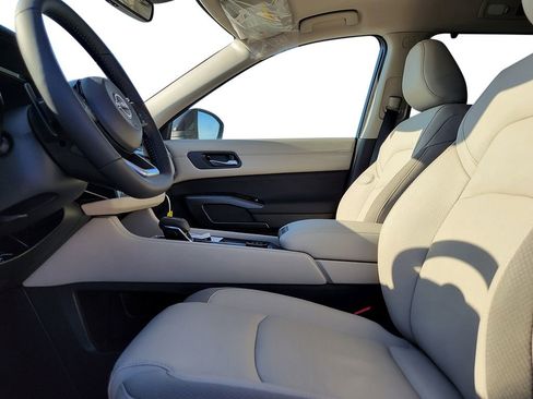New 2025 Nissan Pathfinder SL image 31