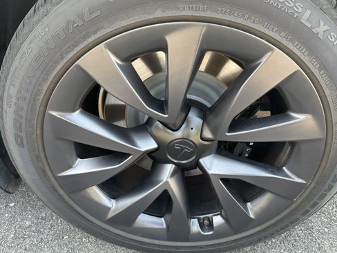 Used 2024 Tesla Model X AWD/4WD image 13