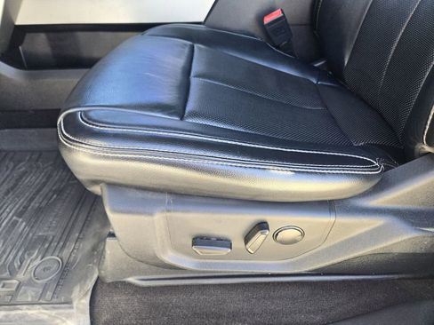 Used 2019 Ford F150 Lariat w/ Equipment Group 502A Luxury image 32