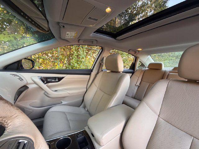 Used 2014 Nissan Altima 3.5 SL w/ Technology Package FWD image 34