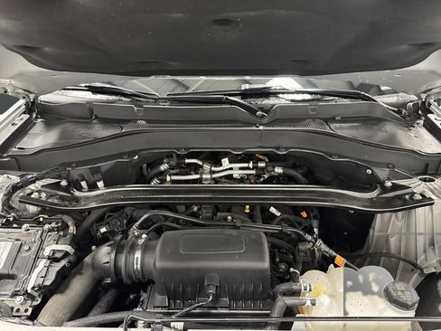 Used 2023 Ford Explorer Limited AWD/4WD image 42