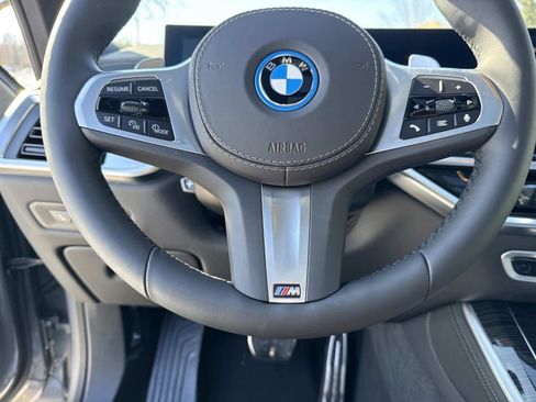 New 2026 BMW X5 xDrive50e w/ Executive Package image 18