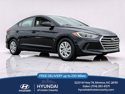 Used 2018 Hyundai Elantra SE w/ SE Connectivity Package 04