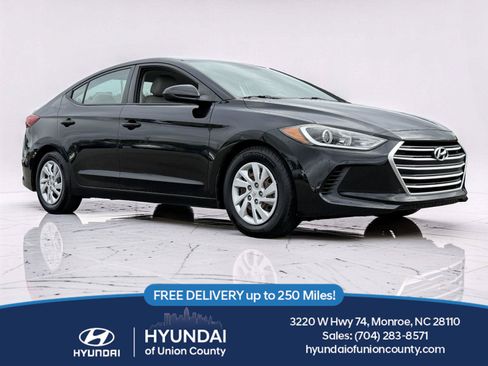 Used 2018 Hyundai Elantra SE w/ SE Connectivity Package 04 FWD image 1