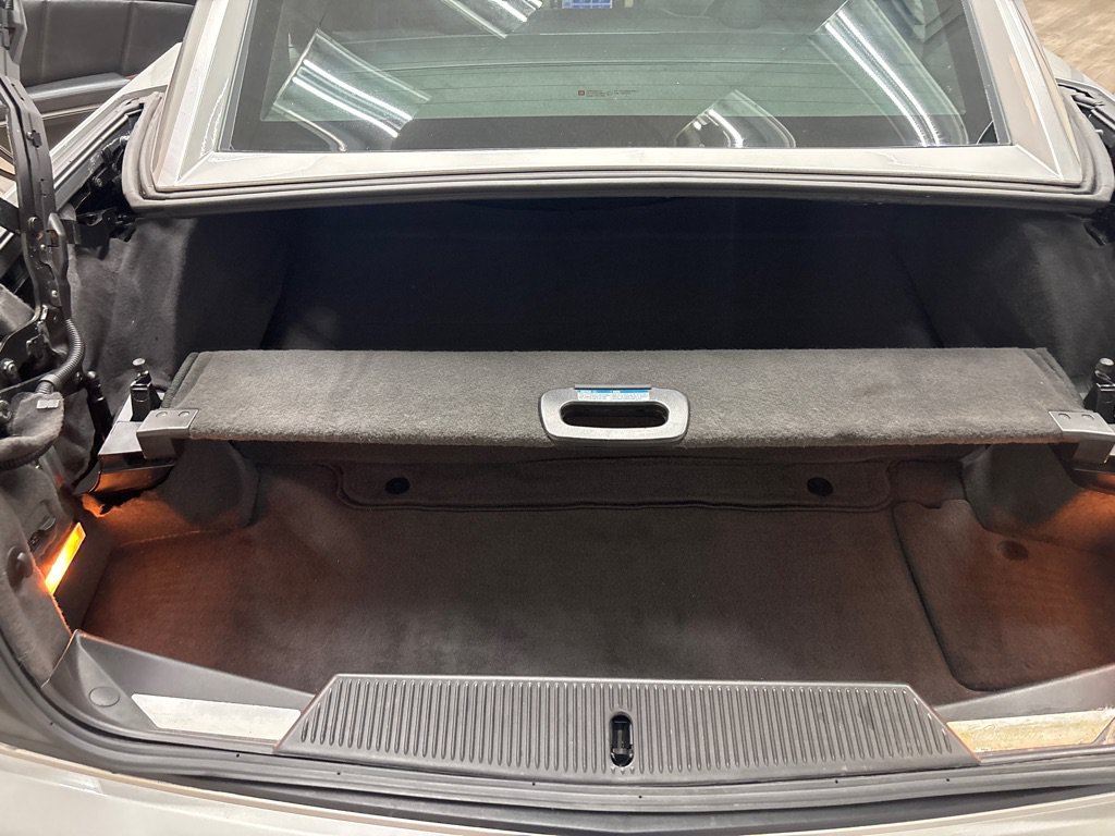 Used 2006 Cadillac XLR RWD image 39