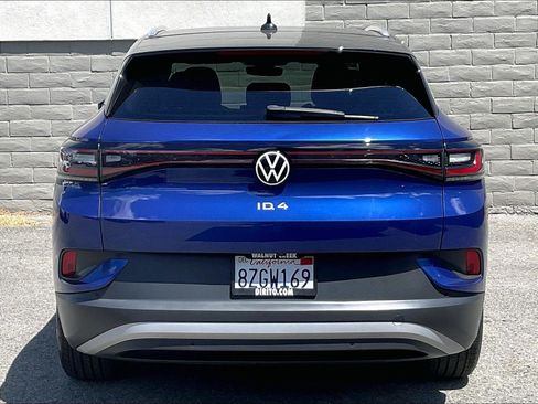 Certified 2021 Volkswagen ID.4 Pro S w/ Gradient Package RWD image 3