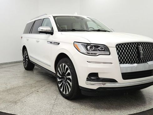 Used 2024 Lincoln Navigator Black Label AWD/4WD image 7