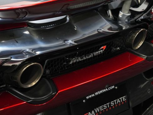 Used 2018 McLaren 720S image 18