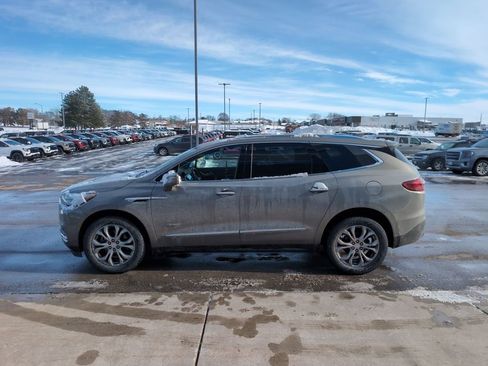 Used 2018 Buick Enclave Avenir w/ Avenir Technology Package image 5