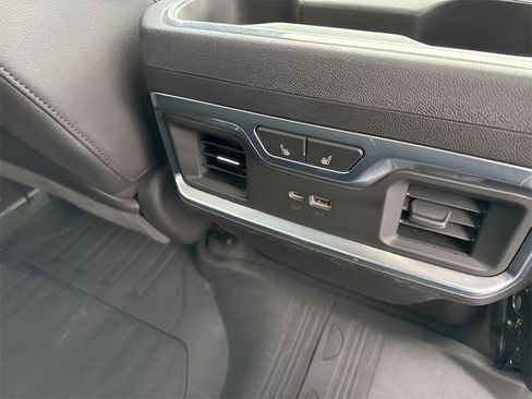 Used 2022 GMC Sierra 1500 SLT w/ SLT Convenience Package image 16