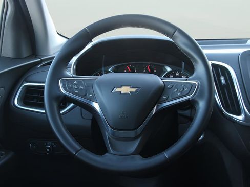 Used 2024 Chevrolet Equinox LT image 17