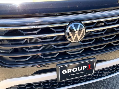Used 2024 Volkswagen Atlas Peak Edition SEL AWD/4WD image 30