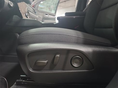 New 2026 GMC Terrain AT4 w/ LPO, Floor Liner Package image 30