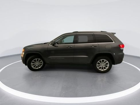 Used 2021 Jeep Grand Cherokee Laredo AWD/4WD image 9