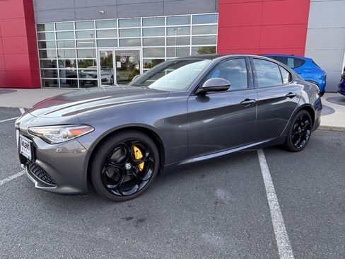 Used 2021 Alfa Romeo Giulia Ti Sport AWD/4WD image 3