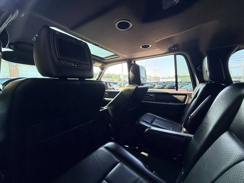 Used 2012 Ford Expedition EL Limited AWD/4WD image 9