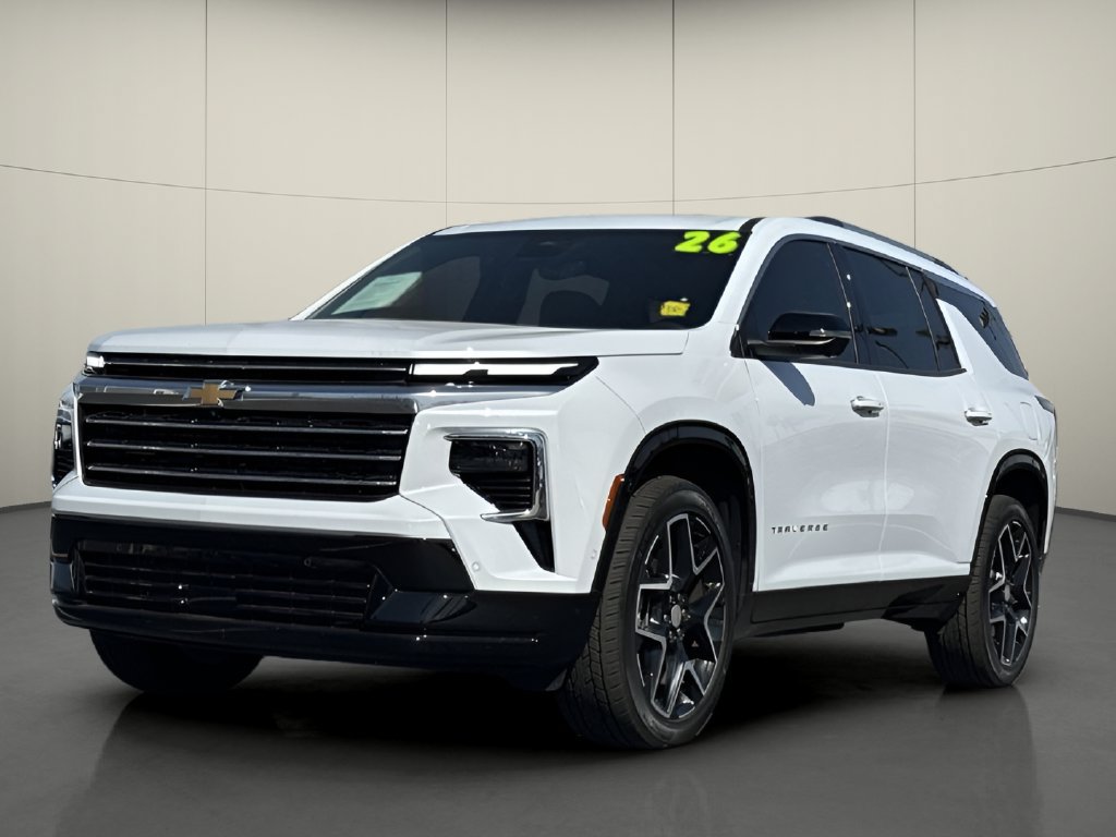 Used 2026 Chevrolet Traverse High Country FWD image 3