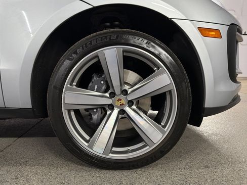 Used 2023 Porsche Macan Turbo AWD/4WD image 5