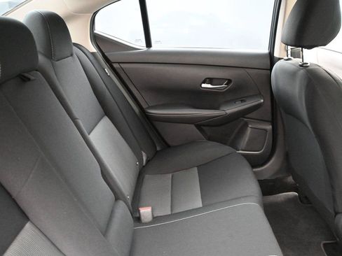 Used 2021 Nissan Sentra SV FWD image 19