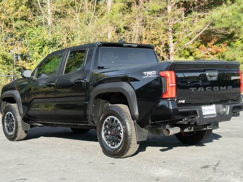 Used 2024 Toyota Tacoma TRD Off-Road image 7