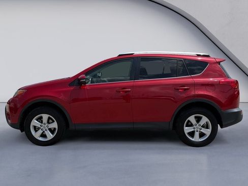 Used 2013 Toyota RAV4 XLE AWD/4WD image 2