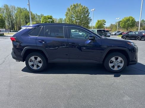 Used 2023 Toyota RAV4 XLE w/ Convenience Package image 4