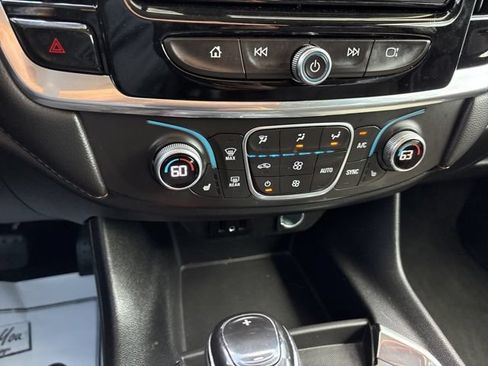 Used 2018 Chevrolet Traverse LT AWD/4WD image 20