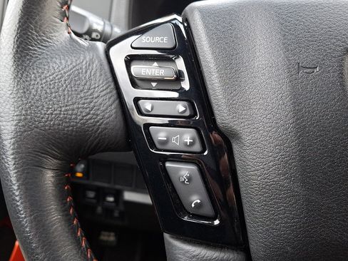 Used 2024 Nissan Frontier PRO-4X w/ Technology Package image 19