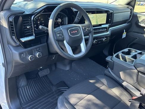New 2026 GMC Sierra 1500 SLE image 10